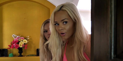 Buxom blonde MILF nailed in living room by inked boyfriend