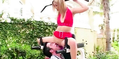 Watch come-hither doxie's xxx