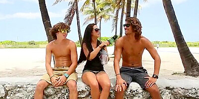 Havoc finds some girlfriends to hang out with