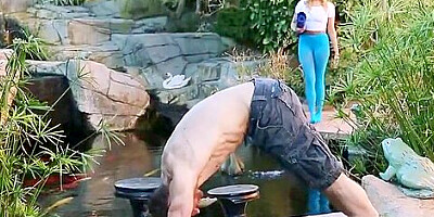 Juicy towheaded Mia Malkova performs in rimjob video