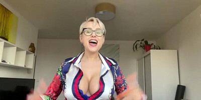 Obese Princesses Messing with a Scanty Man Meat LIVE