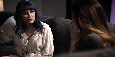 Land Lady Sneaks to Fuck New Tenant Jewelz Blu
