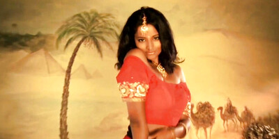 Cleansing Her Erotic Soul While Bathing