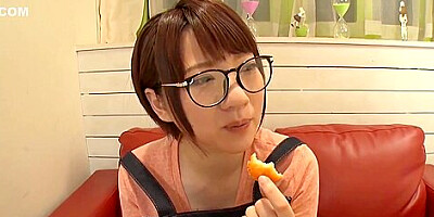 新人 経験人数1人29歳アニメショップ店員ヲタク女子 小鳥遊まりん
