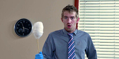 Prostitute Ariella Ferrera gets soapy & dirty with the doctor in the tub