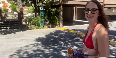 BJRAW Andi Rose cums to visit