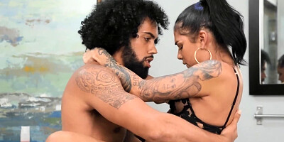 Latina sex bomb gives a passionate BJ before cock riding