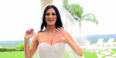 Great looking bride is fucking her lover