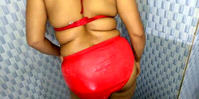 Indian Bhabhi Boned In Crimson Hooter-Sling Penty By Devar In Douche Intercourse