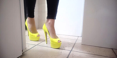 The feet of a slut in shop