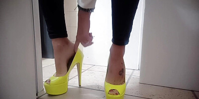 The feet of a slut in shop