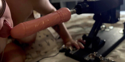 Vends-ta-culotte - Luscious French amateur woman masturbates with her fuck machine