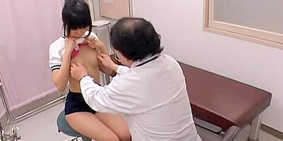 Voyeur video with asian cunt fingered by the gynecologist