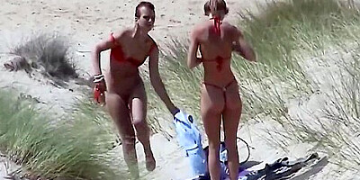 Teen 18+ Lesbians On The Beach