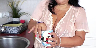 21 SEXTREME - BBW Grandma Has Fun Plumbing Her Old Cunt With A Younger Man