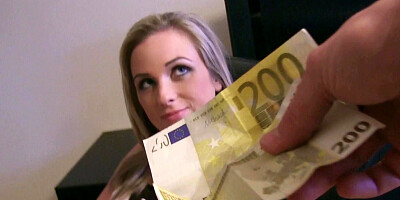 Czech tramp enjoys cash