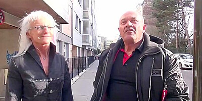 Maude Double Anal Pour Nos Gougars - Julie Holly