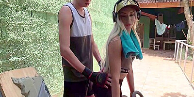 Having Sex With A Girl At The Gym