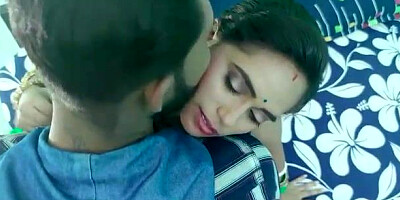 Sneha Ka Naram Badan Bistar Garam