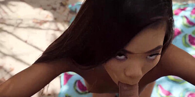 Slim asian Vina Sky wants some beach sex