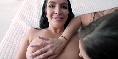 Alexa Payne smiles while getting her shaved pussy drilled