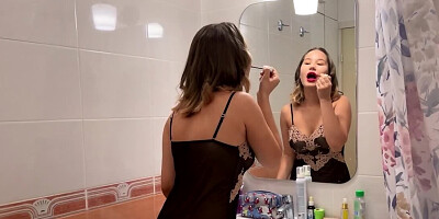 Passionate babe Amalia Davis is masturbating in the bathroom