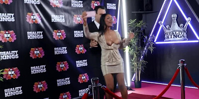 Ebony instagram star seduces white bodyguard during festival