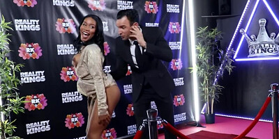 Ebony instagram star seduces white bodyguard during festival