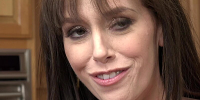 Foxy housewife and her stepson have nice sex in cuisine