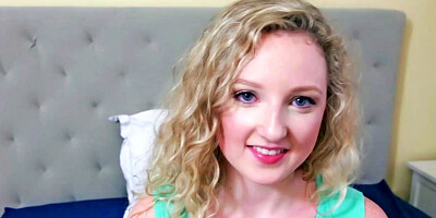 Big ass blonde is having her hot ass groped