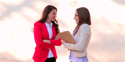 Nerdy babe likes having threesomes