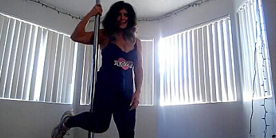 MY NEIGHBORS husband trains my pussy well
