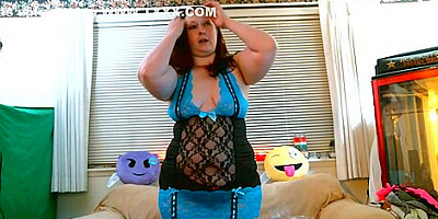 Thick Redhead Tries On Some Clothes And Her Ass And Tight Pussy
