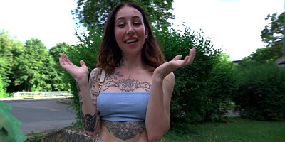 Tatted doll Esluna fucked in the park