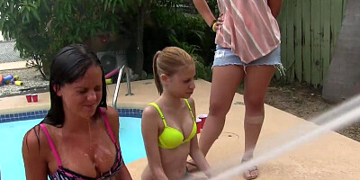 4 college-aged yr elderly all congenital sweethearts gets penalized by sisters