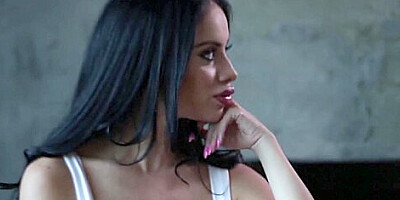 Victoria June And Justin Hunt In Busty Babe Is Passionate About Her Work