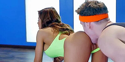 Busty Madison Ivy gets her personal trainer`s cock up her pussy