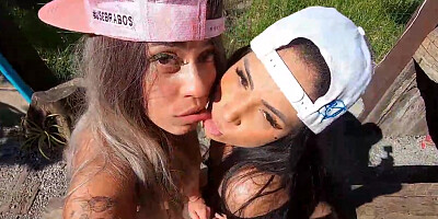 Lolah and Pocahontas are slurping each other up in a public place and shrieking while spunking