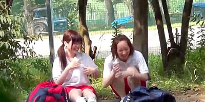 Les fingers japanese vag