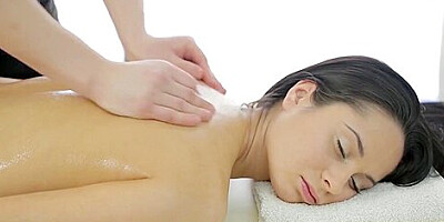 Nice guy made babe so happy and satisfied after massage