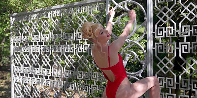 Petite small titted blondie took sunbath