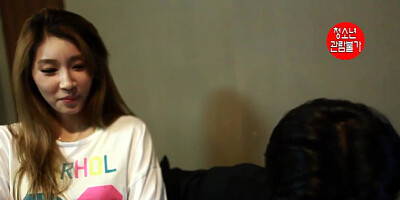 Korean Porno super-fucking-hot Woman in the office!!!