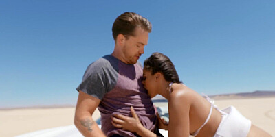 Luna Star gives head and gets screwed in the desert