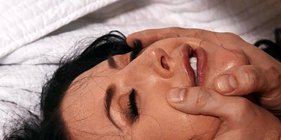 Curvy wife Siri teams up with mistress Angela White to please husband