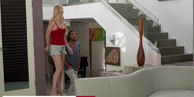 Audrey Madison is a smoking warm stunner who is always in the mood for a casual pummel