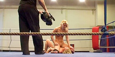 Brandy Smile and Kathia Nobili get horny