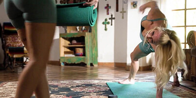 Stepmom dovefuck stepdaughter after yoga
