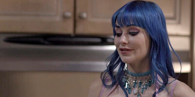 Blonde babe gets fucked in shaved pussy in a resort