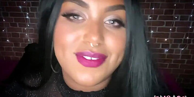 Jaw-Dropping adult model is in the mood for a torrid Jerk Off Instructions sesh with fuck-a-thon fucktoys