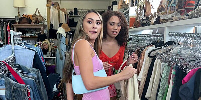 Cuties MacKenzie Mace and Willow Ryder had public sex with a stud at a shopping